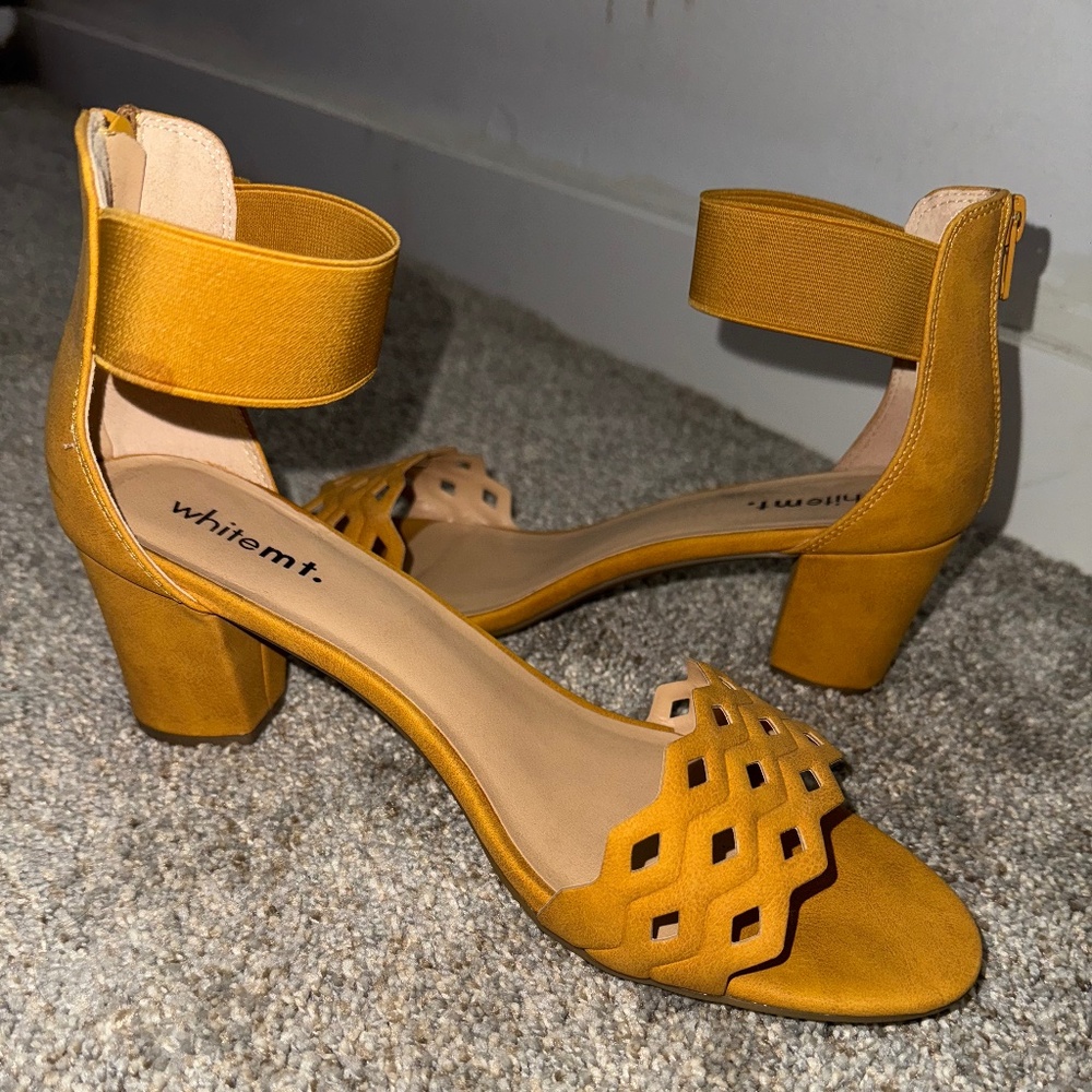 White mt. - Mustard yellow Heels